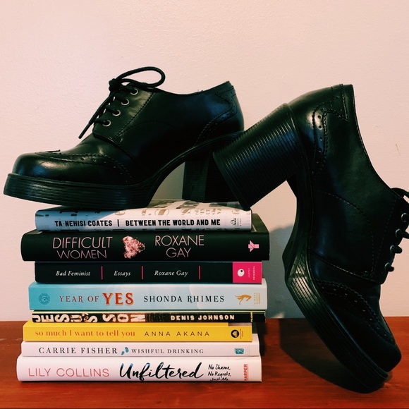 Vintage Shoes - VINTAGE • Black Heeled Platform Oxfords